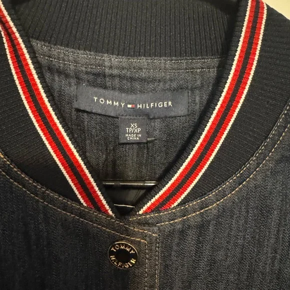 TOMMY HILFIGER ⬜️🟥 Denim Bomber Jacket - Picture 4 of 4